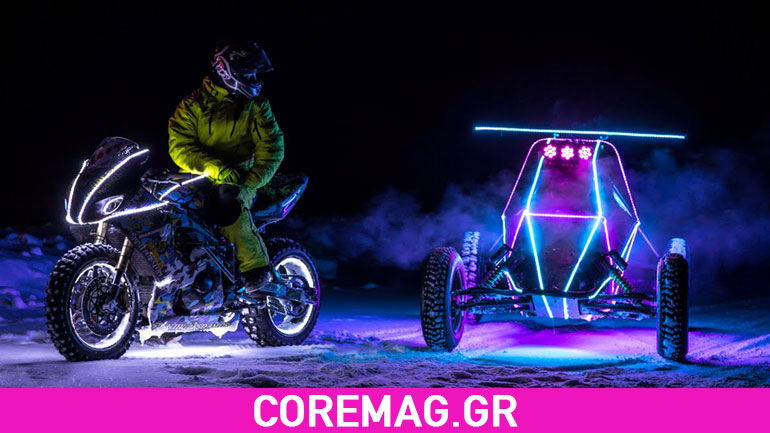 Video: Buggy vs Moto νυχτερινό race στο χιόνι